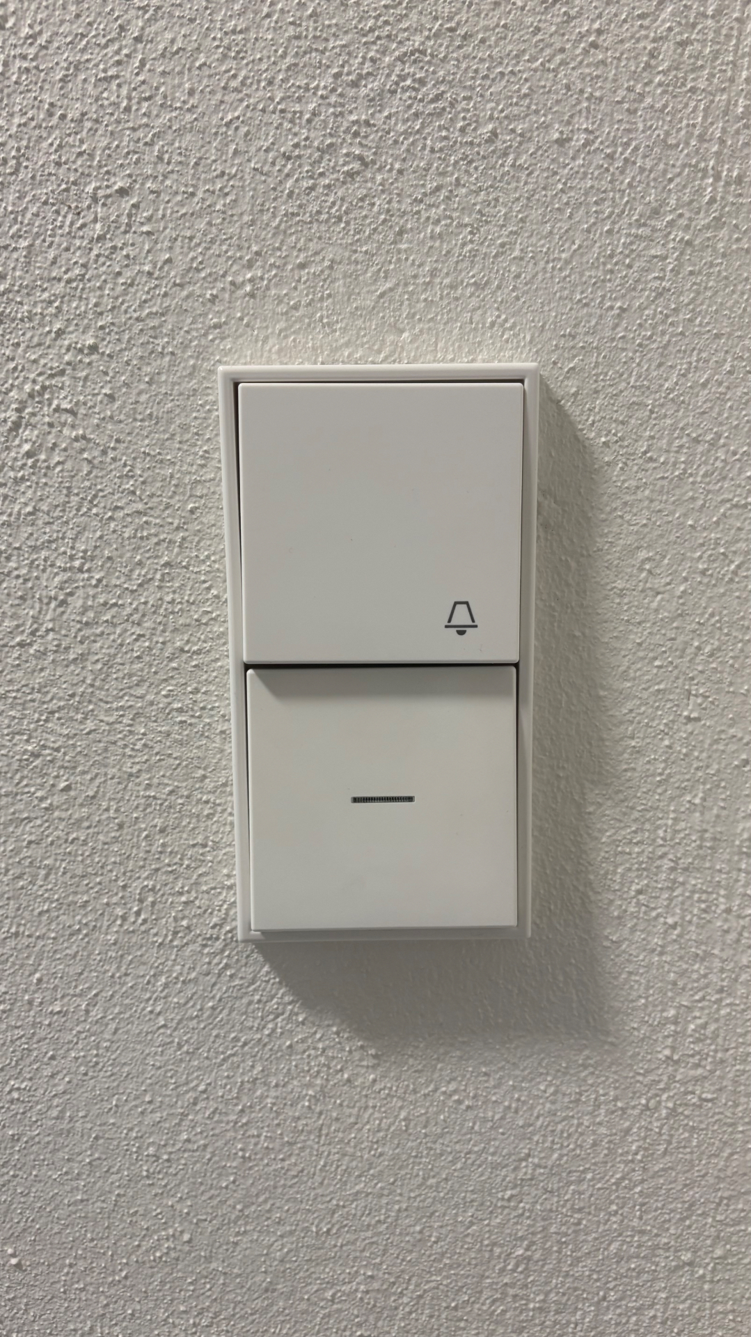 JUNG LS 990 White — Sonnette + LED