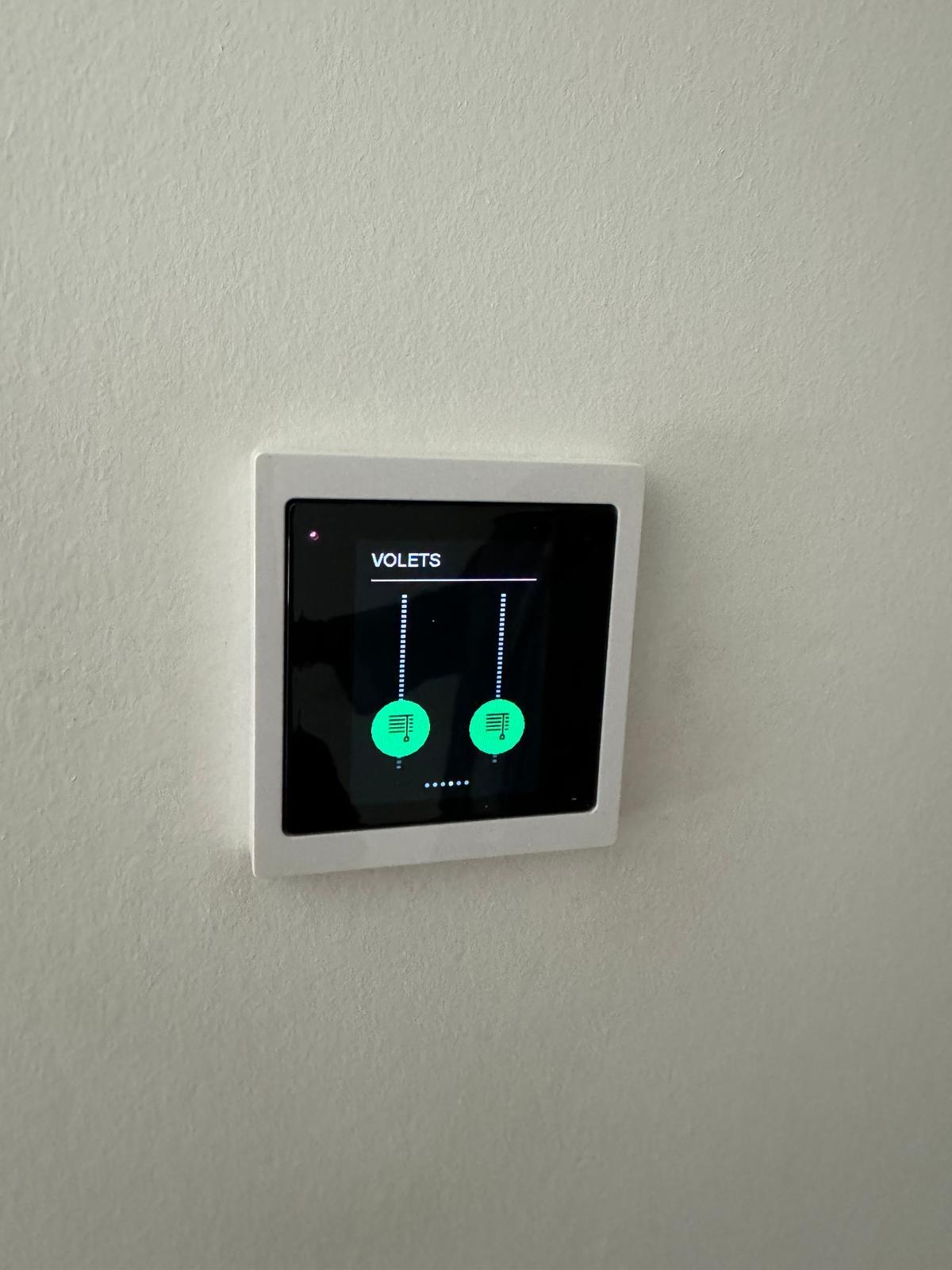 Interrupteur KNX tactile - commande des volets motorisés