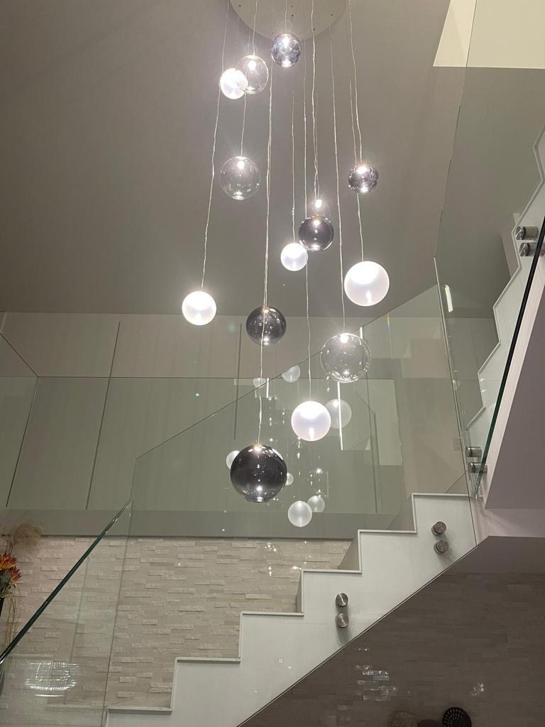 Lustre suspendu design boules en verre